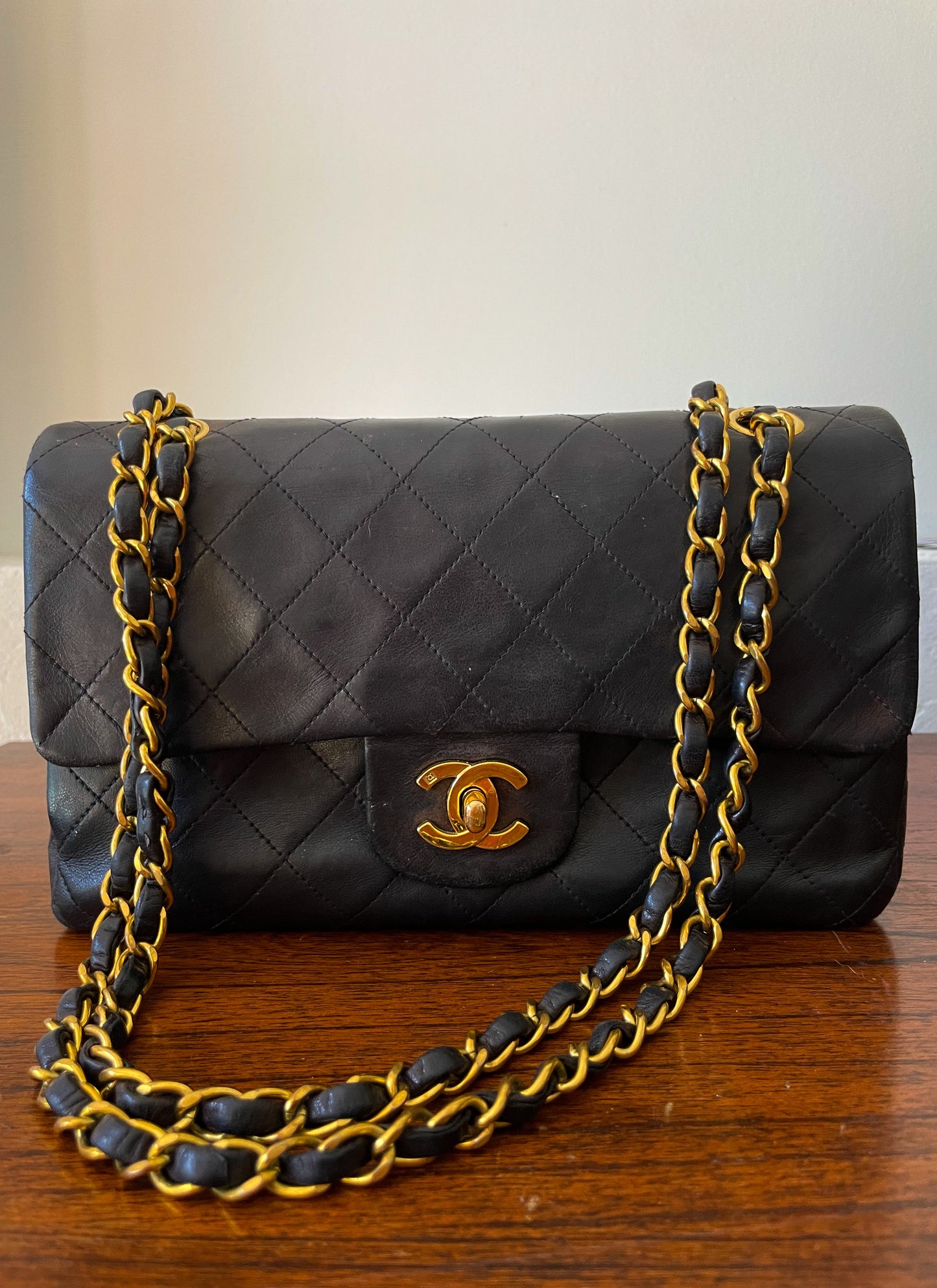 CHANEL Vintage Classic Flap